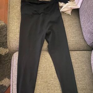 Maternity bundle!! 🤰🏼